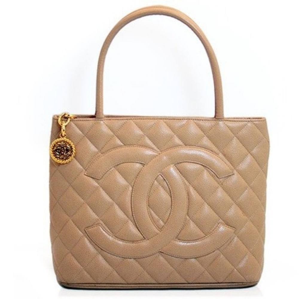 Chanel medallion